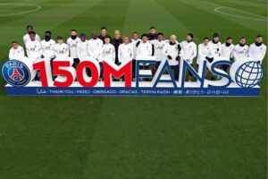 Celebracion PSG 150M Fans